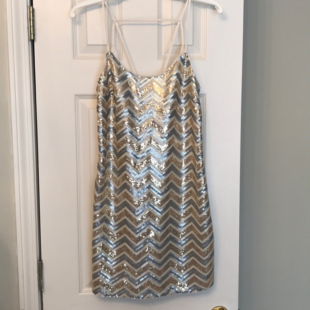 SOLD- Sequin party dress 🎉